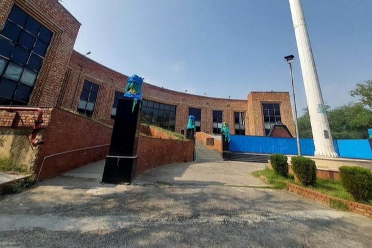 Standar Dosen Tinggi di Kampus India Ini Gaji Profesor Capai Puluhan Juta